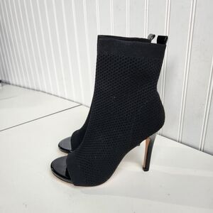 Catherine Malandrino Dnonito Black Pointed Toe Knit High Heel Booties Boots 5.5